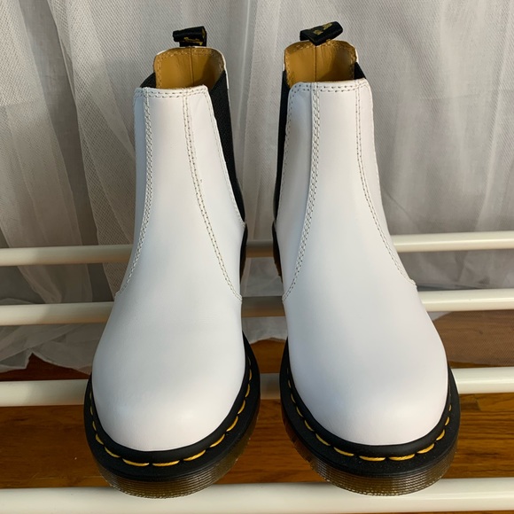 Dr. Martens Women's Softy T Chelsea
Boots (New) - Picture 8 of 12